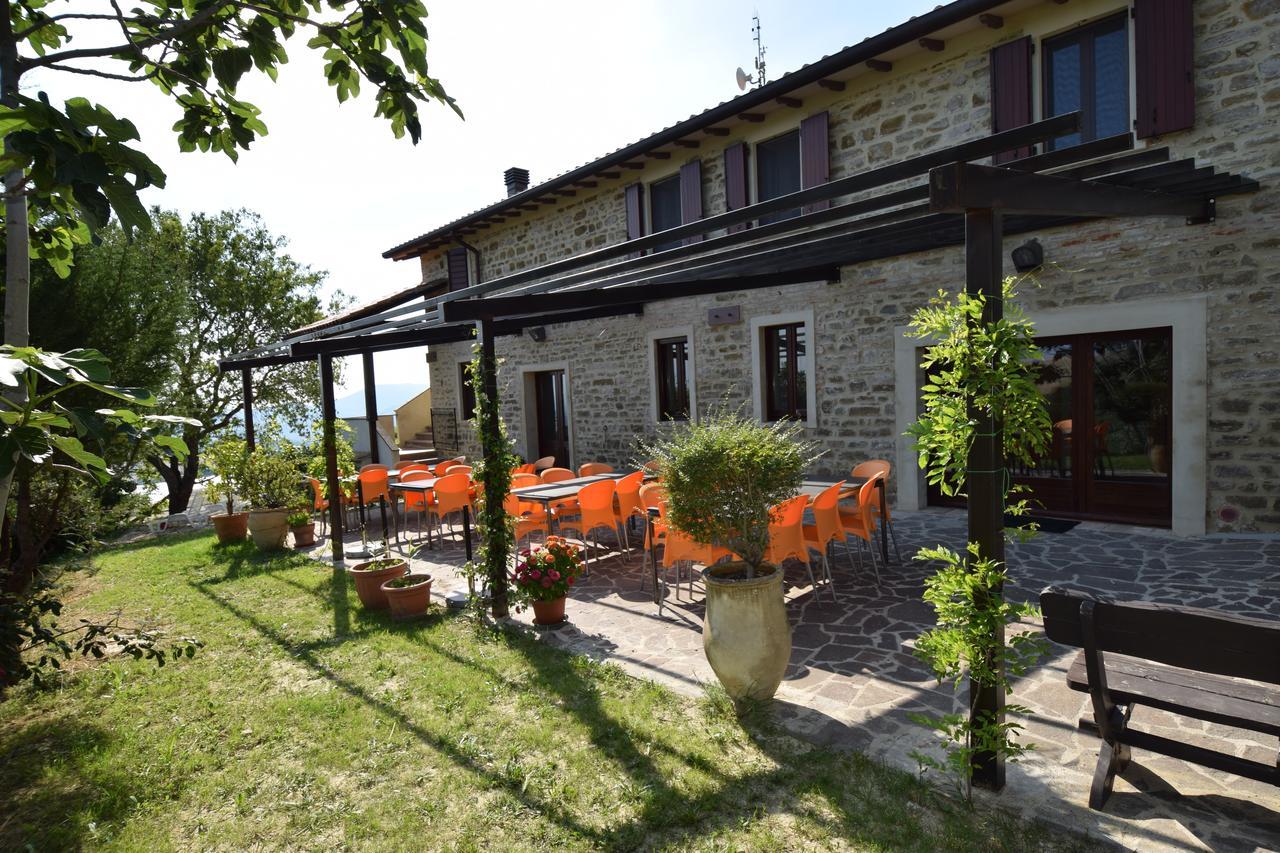 Agriturismo Terra Selvatica Valfabbrica Экстерьер фото